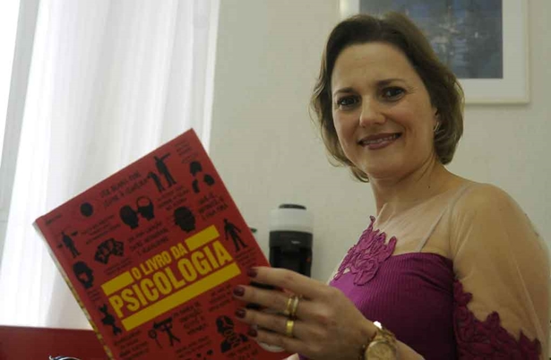 Matéria Jornal Estado de Minas - Diálogo é cada vez menos presente nas relações humanas